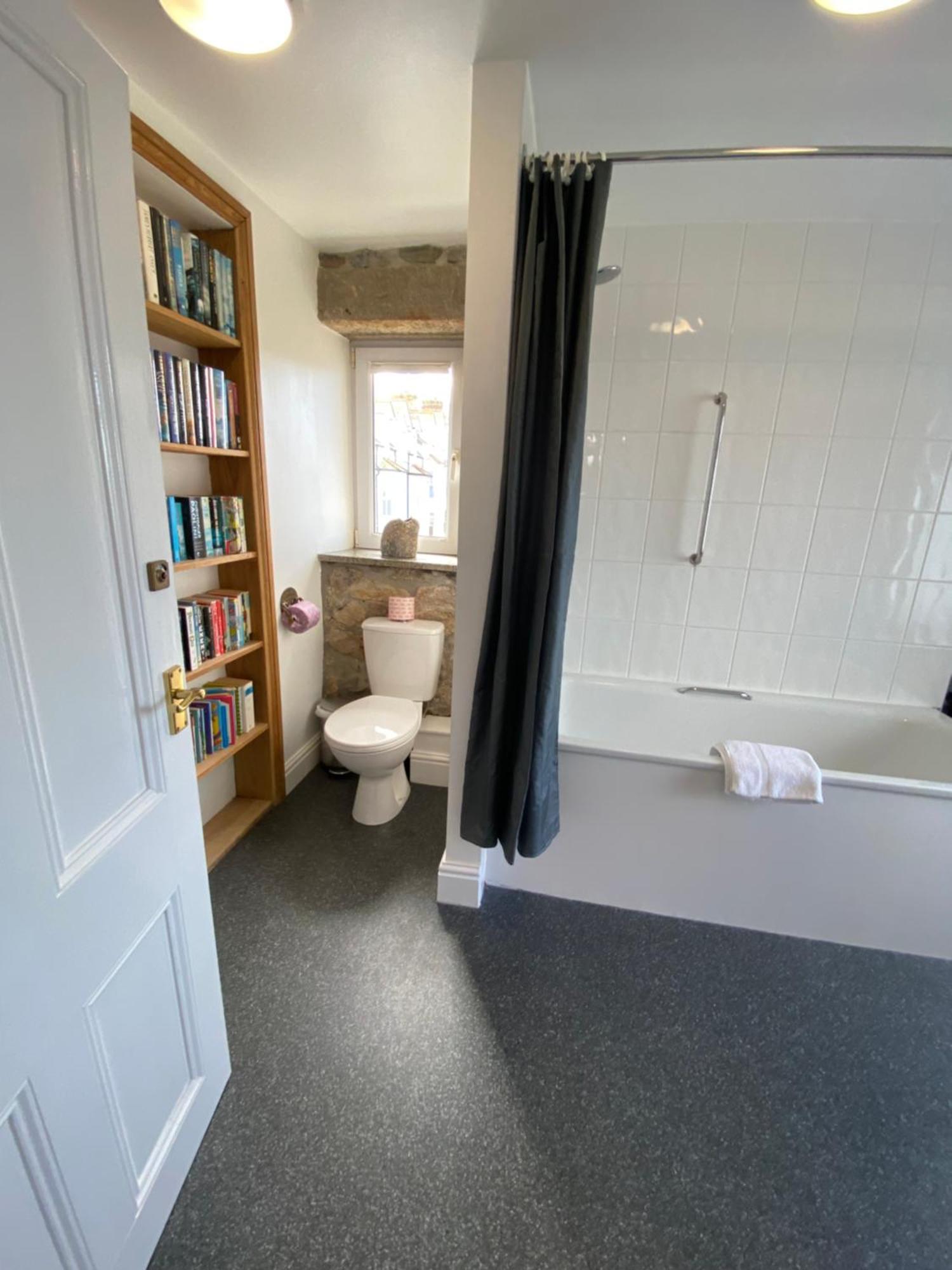 The Penthouse Apartment With An 18Ft By 14Ft Balcony With Amazing Views Over St Ives Harbour And Bay Perfect From Alfresco Dining And Sunbathing, Onsite Parking, Larger Groups Book Our Connecting Apartments Exterior photo